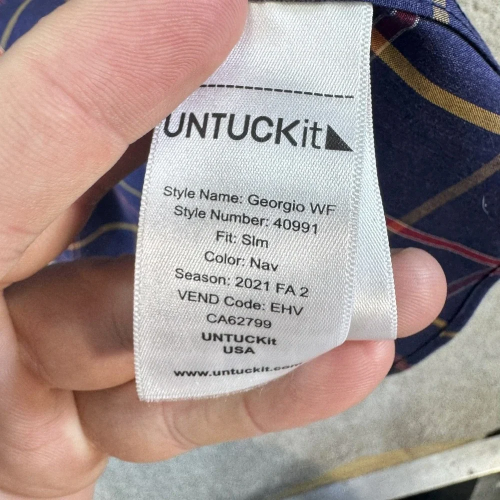UNTUCKit measurements chest